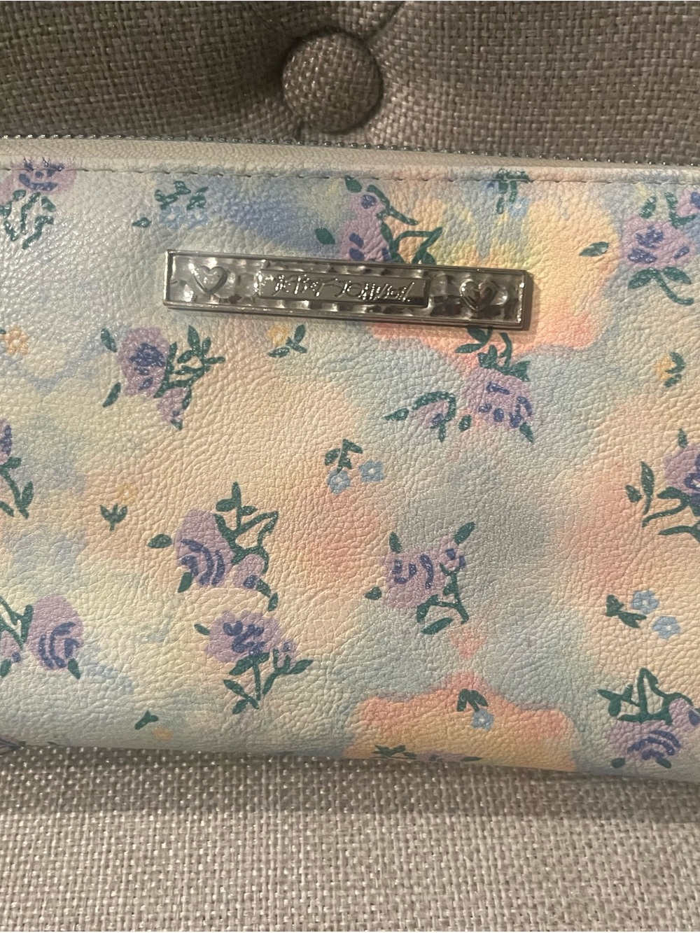 Betsey Johnson Wallet - Picture 2 of 5